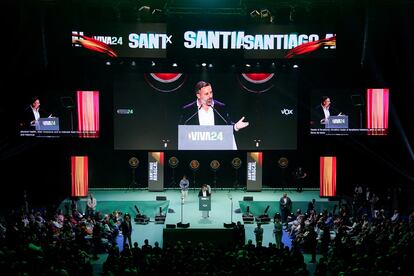 Santiago Abascal, durante su intervención el domingo en la convención de su partido en Madrid.