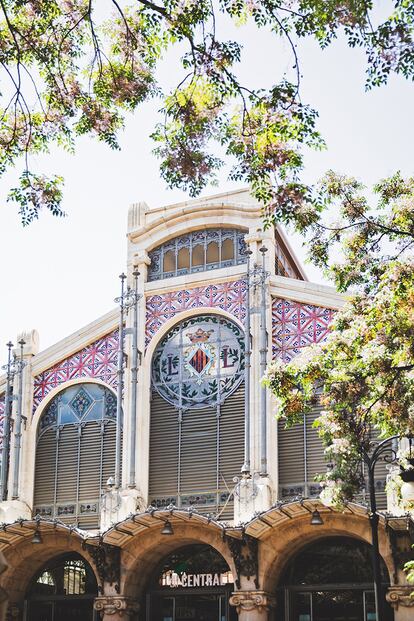 Fachada modernista del Mercado Central.