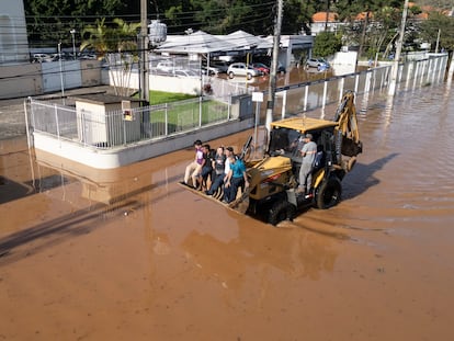 Inundaciones en los alrededores del asilo Padre Cacique, en Porto Alegre (Brasil) el 7 de mayo 2024.