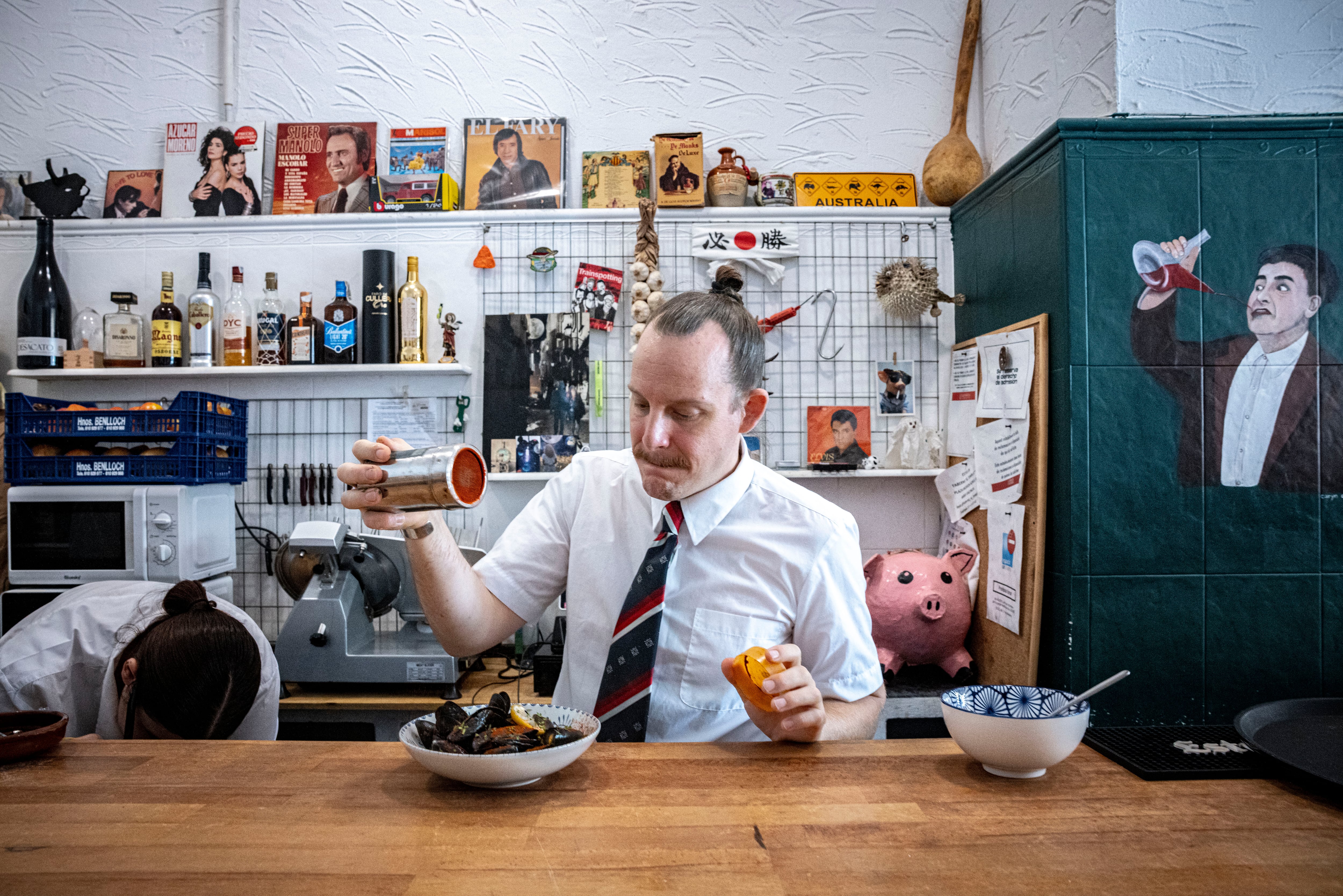 El cocinero Javier Oria, en su Taberna El Templat en Valencia.