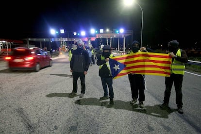 CDR members protest in Catalonia.