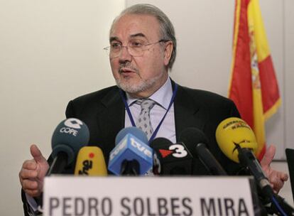 El vicepresidente segundo y ministro de Economía, Pedro Solbes, ayer en Washington.