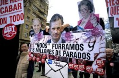 Manifestaci&oacute;n en pamplona en contra de los recortes. 