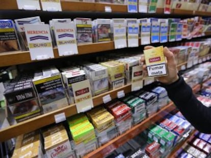 La Organización Médica Colegial también defiende la equiparación de los cigarrillos electrónicos a los productos del tabaco