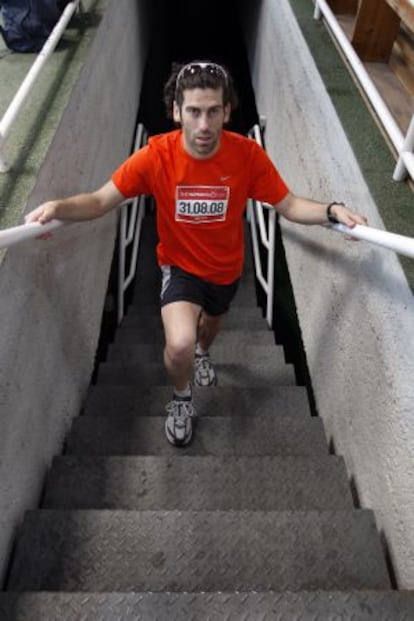 César Pérez, en un entrenamiento en 2008.