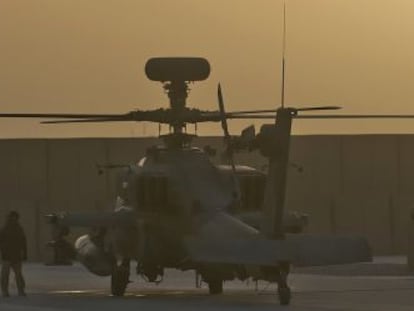 Un helicóptero Apache estadounidense en Afganistán.