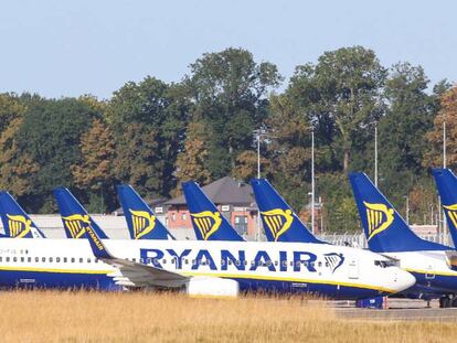 Aviones de la aerolínea Ryanair.