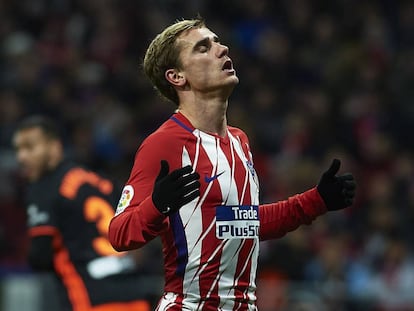 Antoine Griezmann, durante el Atlético-Valencia del 4 de febrero de 2018, en el que se encaró con el público del Wanda.