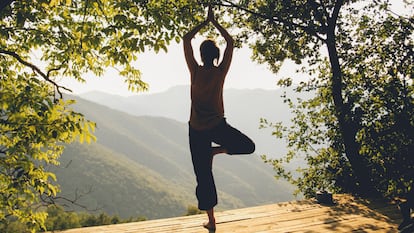 Artículo de EL PAÍS Escaparate sobre unos pantalones de yoga para mujer superventas.