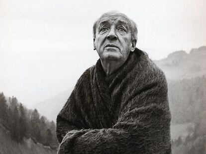 Vladimir Nabokov interpretando a Jorge Luis Borges.