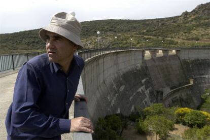 Agustín del Fresno, encargado del embalse de Fresnada (Ciudad Real), en la cuenca del Guadalquivir.