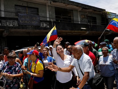 María Corina Machado, líder de las encuestas para las primarias, en un acto de campaña.