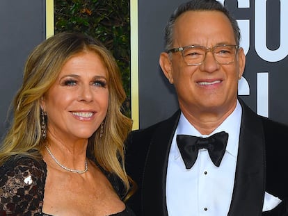 Tom Hanks y Rita Wilson, en los Globos de Oro de 2020.