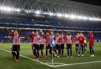 Los jugadores del Athletic celebran el pase a la final.