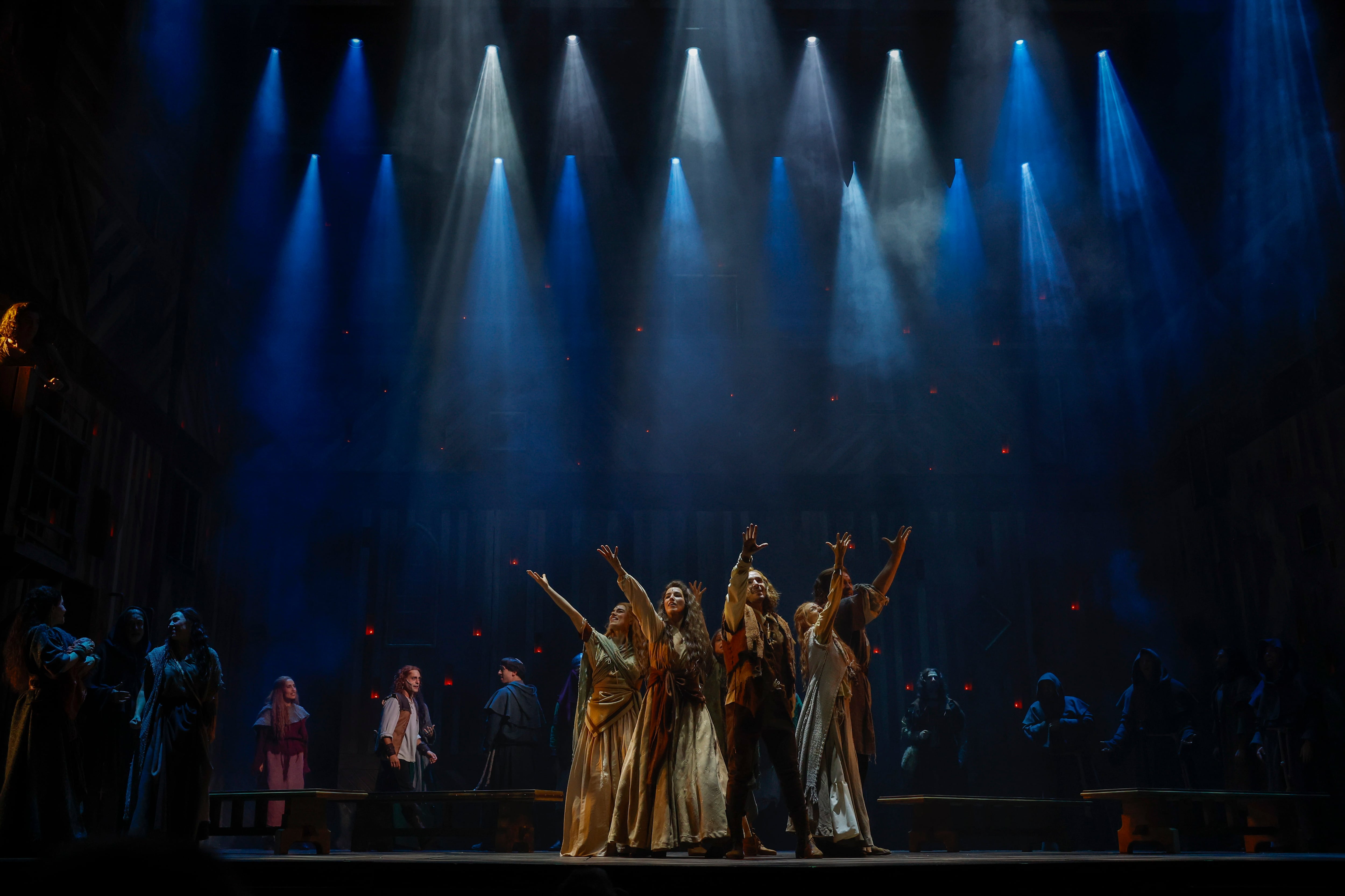 Ken Follett sobre el musical ‘Los pilares de la tierra’: “Me parecía una locura que hicieran esto”