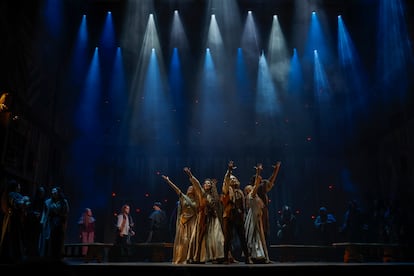 Un ensayo del musical 'Los pilares de la tierra', este martes en el Teatro EDP Gran Va de Madrid.