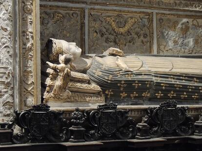 Sepulcro en la catedral de Toledo de la reina Catalina de Lancaster (1373-1418), reina consorte de Castilla por su matrimonio con el rey Enrique III.