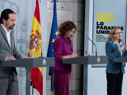 Pablo Iglesias, María Jesús Montero y Nadia Calviño durante la rueda de prensa ofrecida tras el Consejo de Ministros.