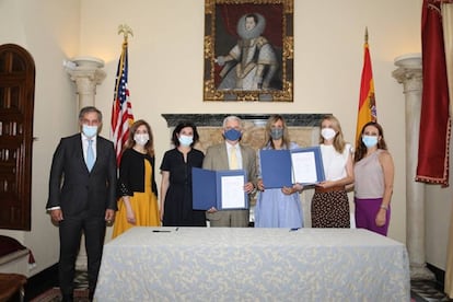 Gregorio García Torres, Alicia Muñoz Lombardía, Julia Fernández, Conrad Tribble, Marlen Estévez, Teresa Astolfi y Ana Belén Martínez Enguídanos.