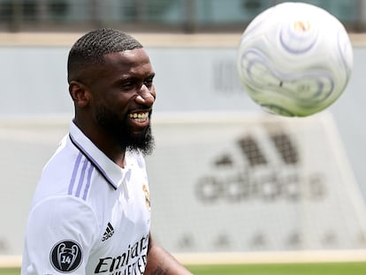 Antonio Rüdiger, después de su presentación como jugador del Real Madrid en Valdebebas.