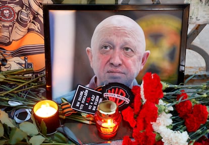 A view shows a portrait of Wagner mercenary chief Yevgeny Prigozhin at a makeshift memorial in Moscow, Russia August 24, 2023.