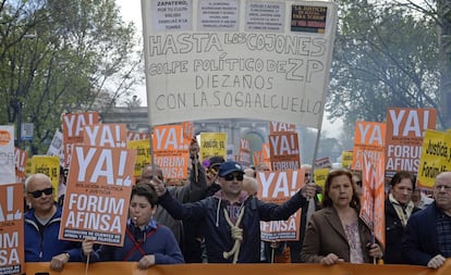 Protesta de afectados por el Fórum Filatélico en 2016 en Madrid.