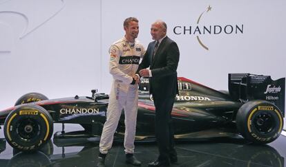 Button i Dennis, dimecres durant la presentació d'un nou patrocinador de McLaren.
