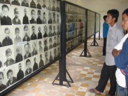 Fotografías de prisioneros asesinados en Toul Sleng