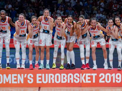 La selección femenina de baloncesto celebra el oro en el Eurobasket de 2019