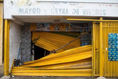 Un supermercado saqueado en Ciudad Bolivar (Venezuela), el 19 de diciembre de 2016.