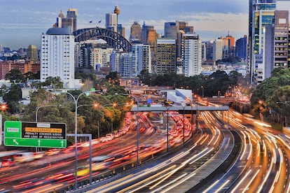 El puente del puerto de Sydney conecta el centro financiero de la ciudad con la coste norte.&nbsp;