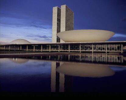 El Parlamento de Brasil, en Brasilia, obra de Oscar Niemeyer.