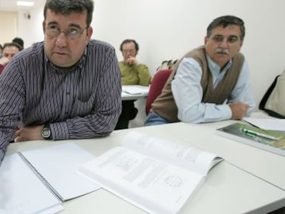 Extrabajadores de Delphi asisten a cursos en C&aacute;diz en 2008.