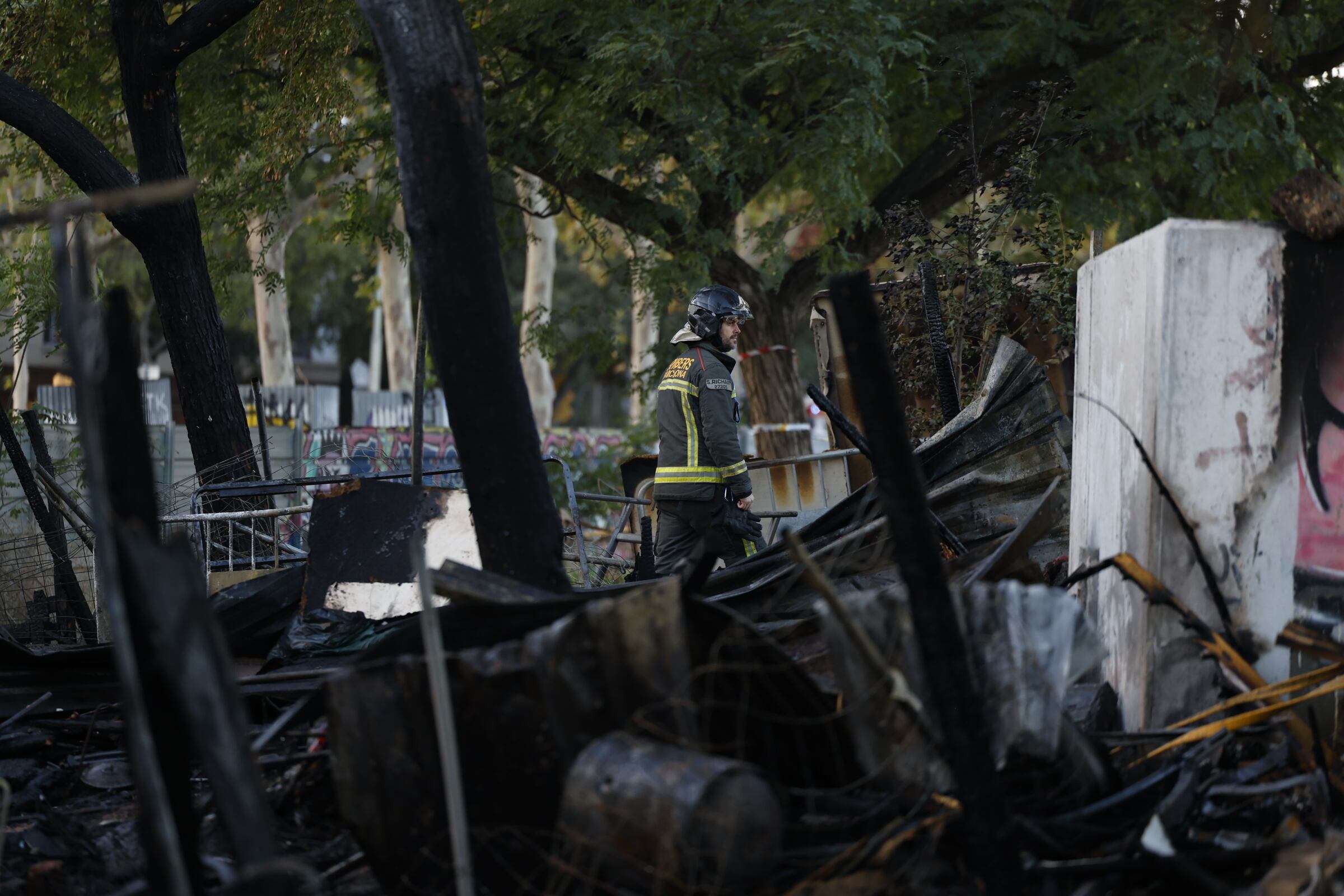 Incendio in quartiere di Sant Martí a Barcellona: due feriti