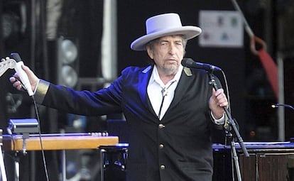 Bob Dylan durante un concierto en julio de 2012 en Francia.