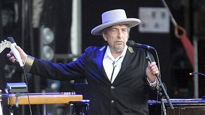 Bob Dylan durante un concierto en julio de 2012 en Francia.
