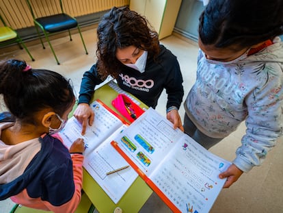 Una clase de primaria en un colegio público de Navarra, en marzo.