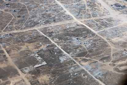 Vista de Gaza desde un avión jordano de reparto de ayuda, enviado a la Franja este miércoles.