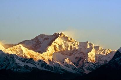 La cima del Kanchenjunga, de 8.586 metros, en la frontera entre Nepal y La India