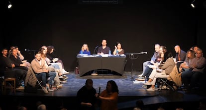 Pleno del Ayuntamiento de Aldaia, con el alcalde, Guillermo Luján, en el medio, celebrado el martes.