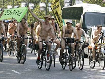 Protesta ciclonudista en Madrid