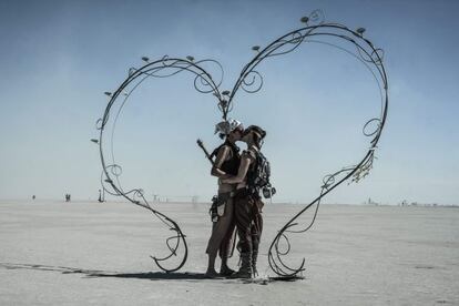 El festival Burning Man se celebra en el desierto de Nevada (Estados Unidos) a finales de agosto. Esta escena pertenece a la edición de 2012.