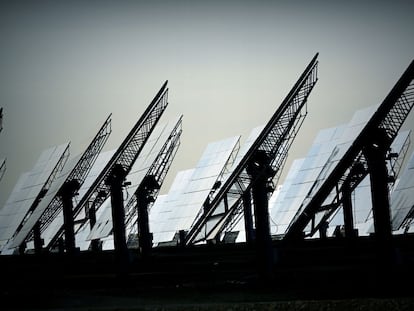 Planta d'energia termosolar d'Abengoa prop de Sevilla.