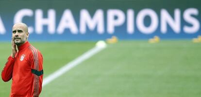 Guardiola, en el entrenamiento del Bayern en el Camp Nou.