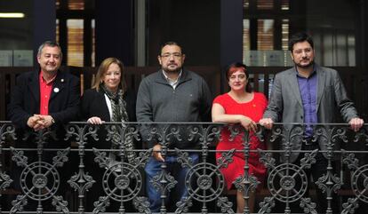De izquierda a derecha, Manuel Garc&iacute;a, Marga Sanz, Agust&iacute; Cerd&agrave;, Pura Peris e Ignacio Blanco, antes de la presentaci&oacute;n.