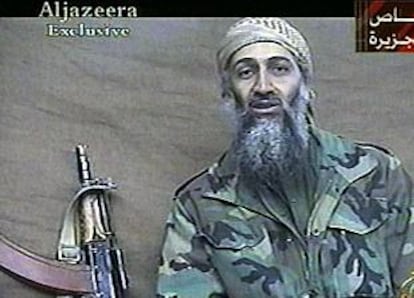 Osama Bin Laden en el último vídeo que difundió, el pasado 26 de diciembre, en el que presentaba aspecto enfermizo. FOTOGRAMAS