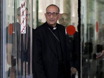 El cardenal Omella, a la salida de su declaración ante la juez.