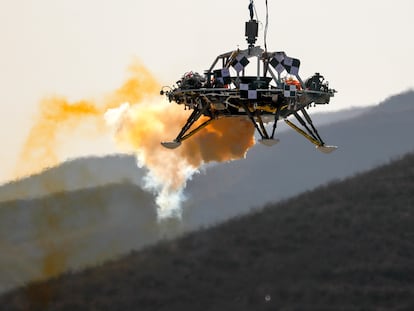 Un módulo de aterrizaje, durante una prueba en instalaciones del programa espacial chino en Huailai, el pasado noviembre.