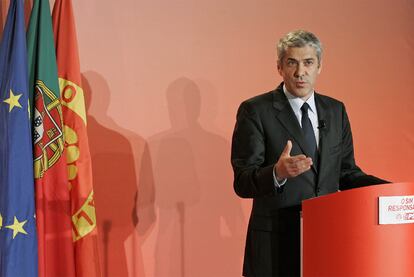 El primer ministro en funciones de Portugal, José Sócrates, durante la comparecencia de ayer en Lisboa.