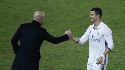 Zidane e Cristiano Ronaldo durante a final do Mundial.